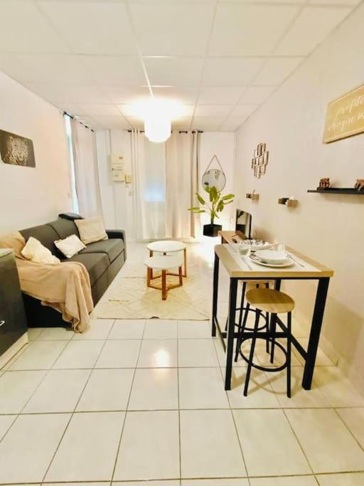 Le Savana Lodge Chanas Eksteriør billede